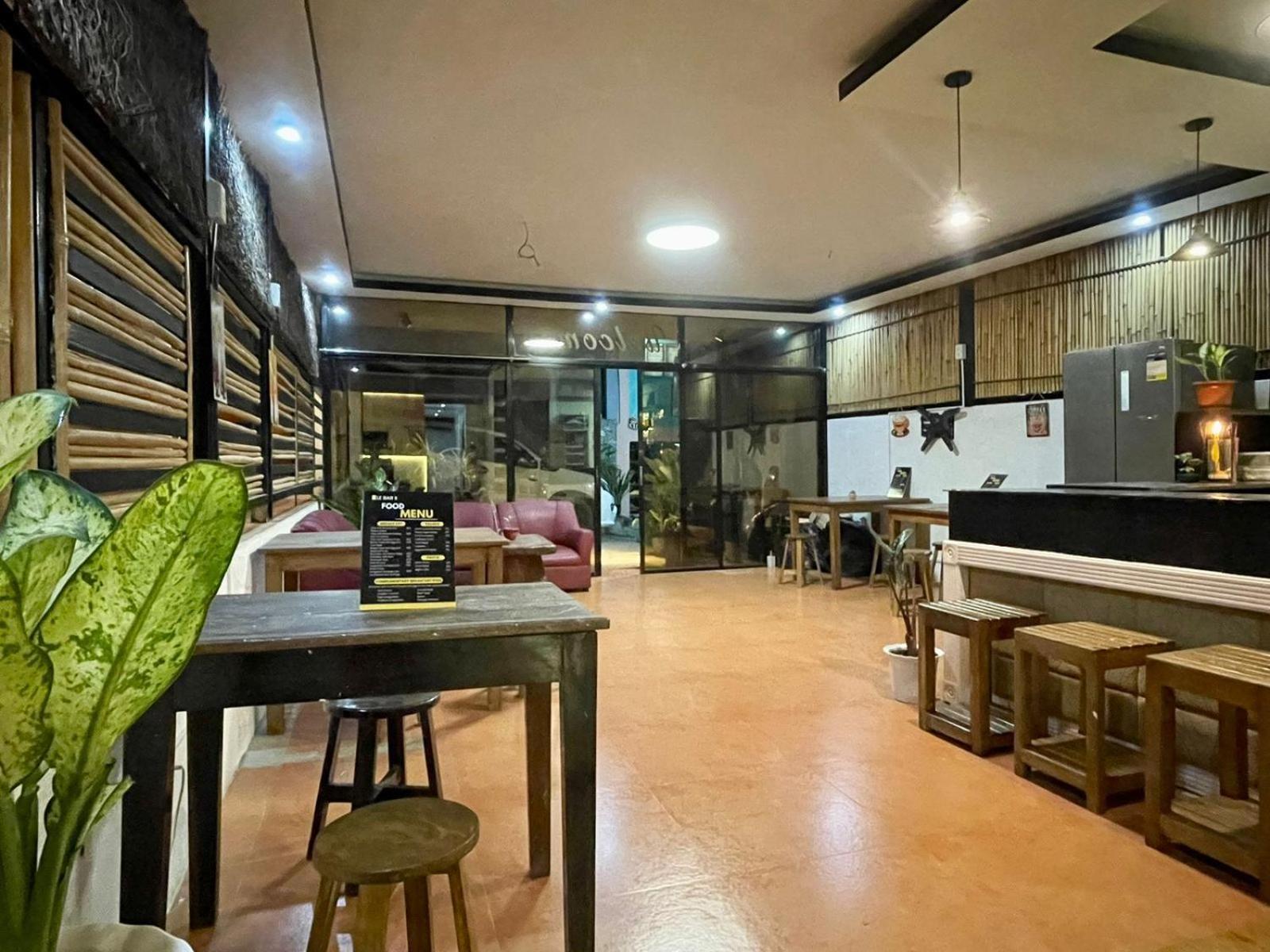 Trail Inn Puerto Princesa Eksteriør bilde